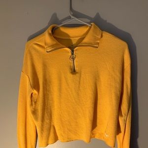 Hollister cropped pullover